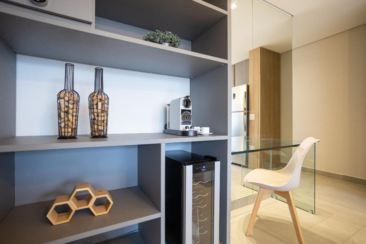 Apartment One Eleven And Work By Helbor