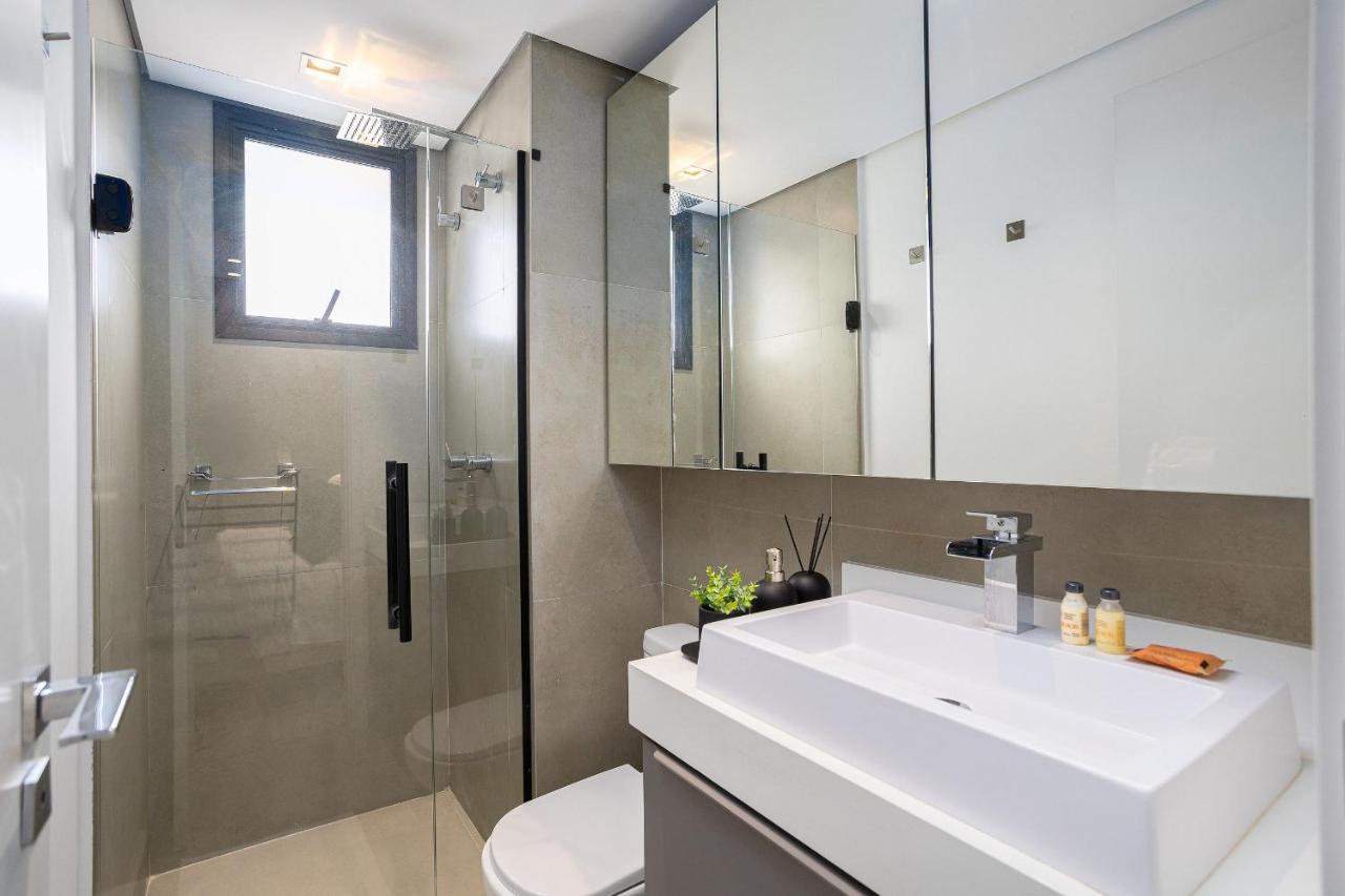 Apartment One Eleven And Work By Helbor *